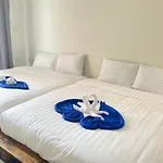 Phak Phing Hostel